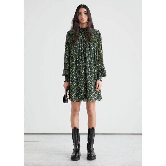Reformation Dresses & Skirts - Reformation Brandi Mock Neck Mini Dress S in Coriander Green Floral